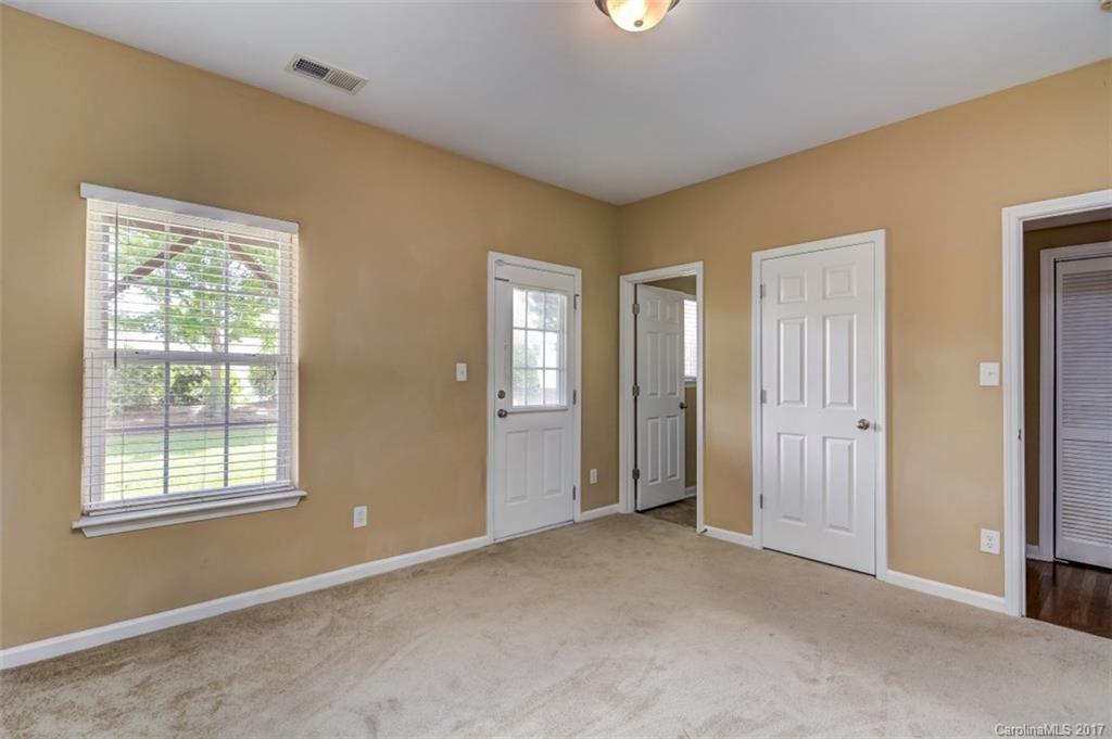 Moss Creek Village - Residential