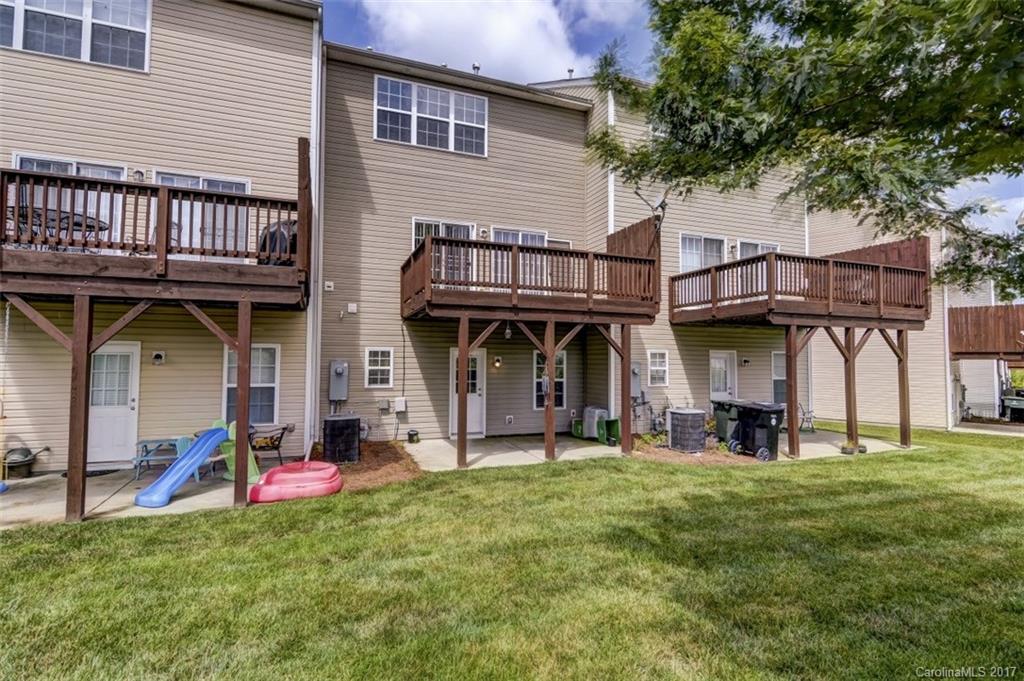 Moss Creek Village - Residential