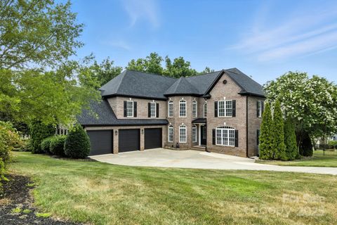 4134 Burnage Hall Road Harrisburg NC 28075