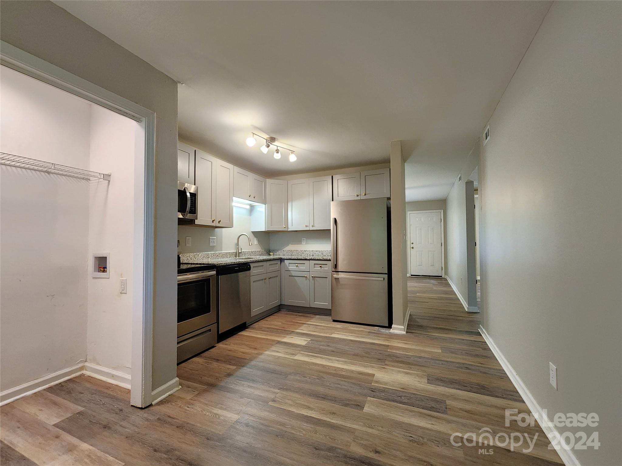 Brookwood - Residential Lease