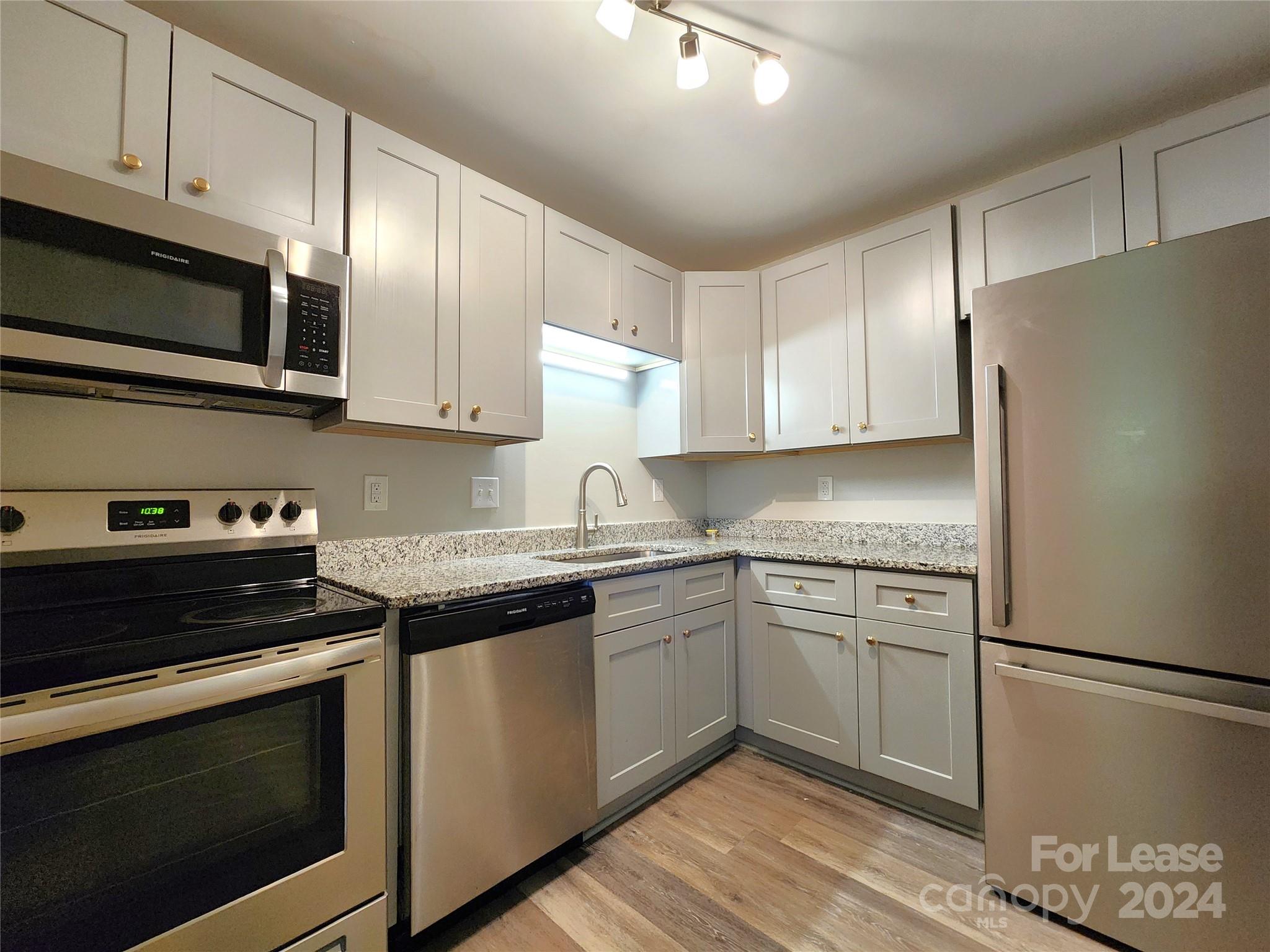 Brookwood - Residential Lease