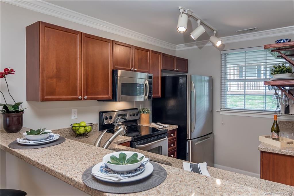 Commonwealth - Residential