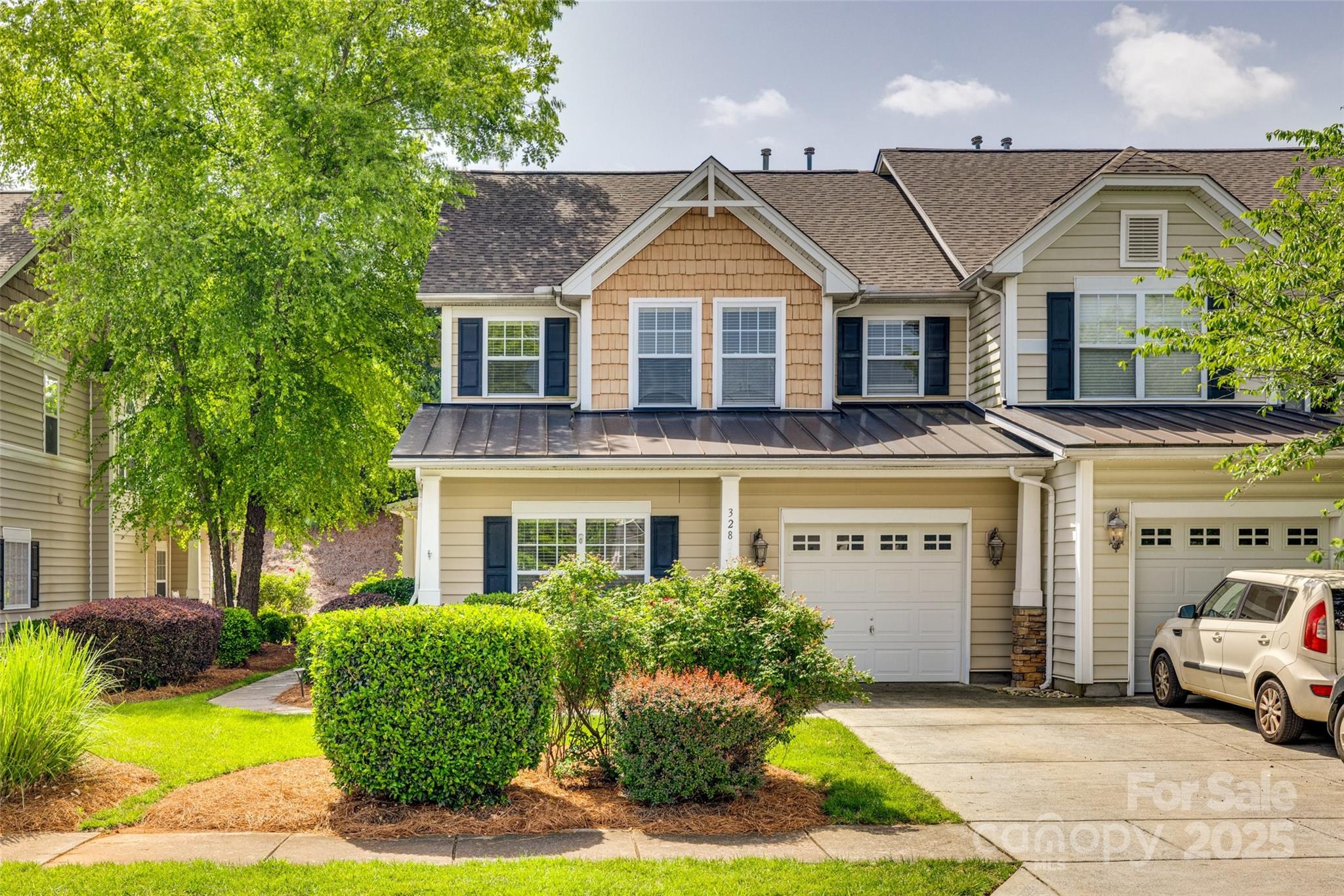 328 Rose Garden Court