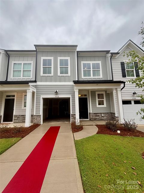 Photo of 9312 Munsing Drive, Charlotte, NC 28269 (MLS # 4315681)