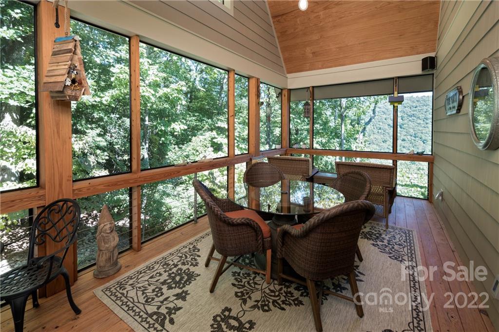 Pinnacle Falls - Residential