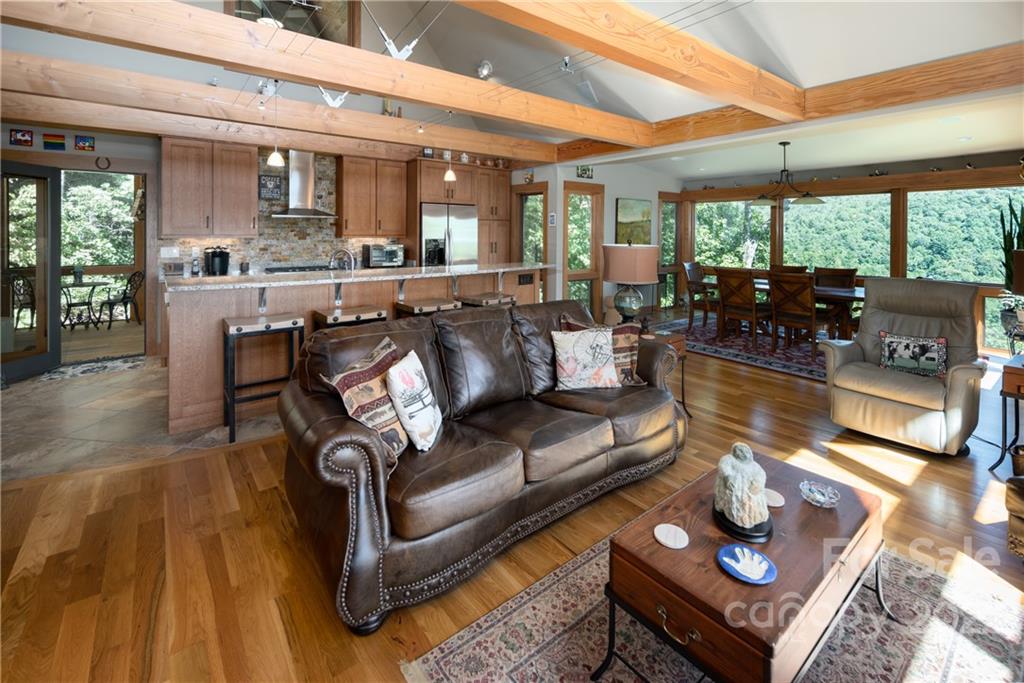 Pinnacle Falls - Residential