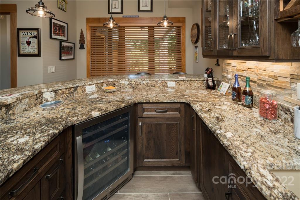 Pinnacle Falls - Residential