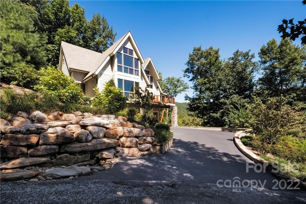 Pinnacle Falls - Residential