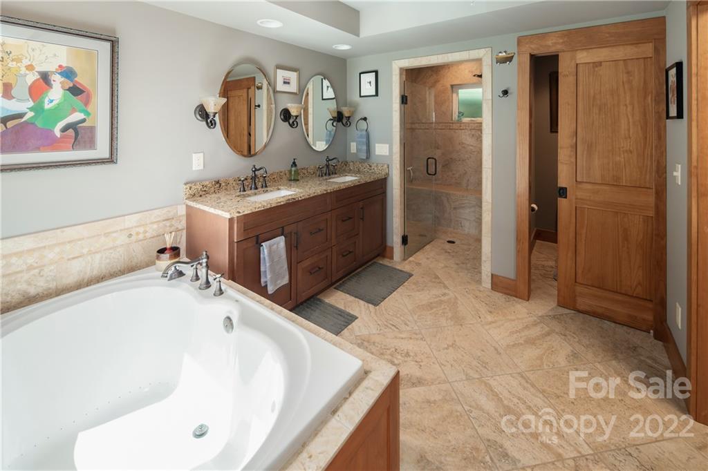 Pinnacle Falls - Residential