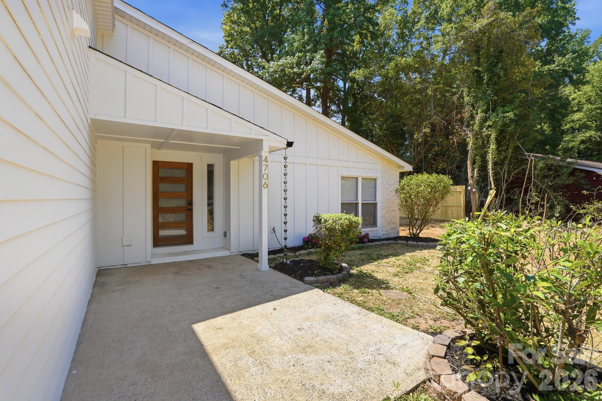 4706 Cricklewood Lane