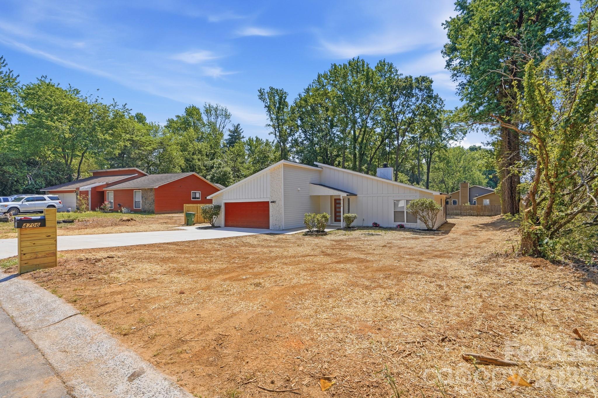 4706 Cricklewood Lane