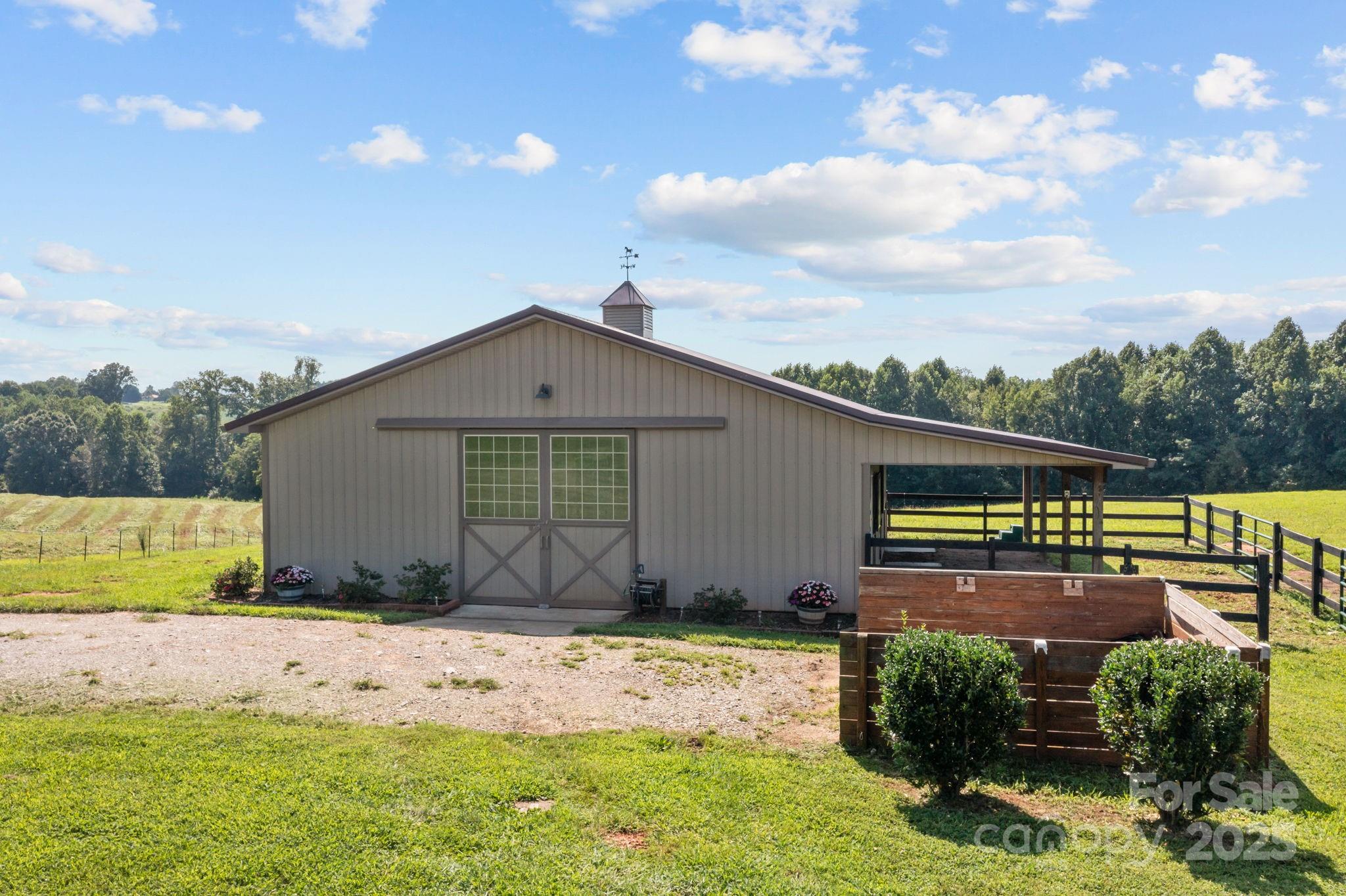 861 Tabor Road