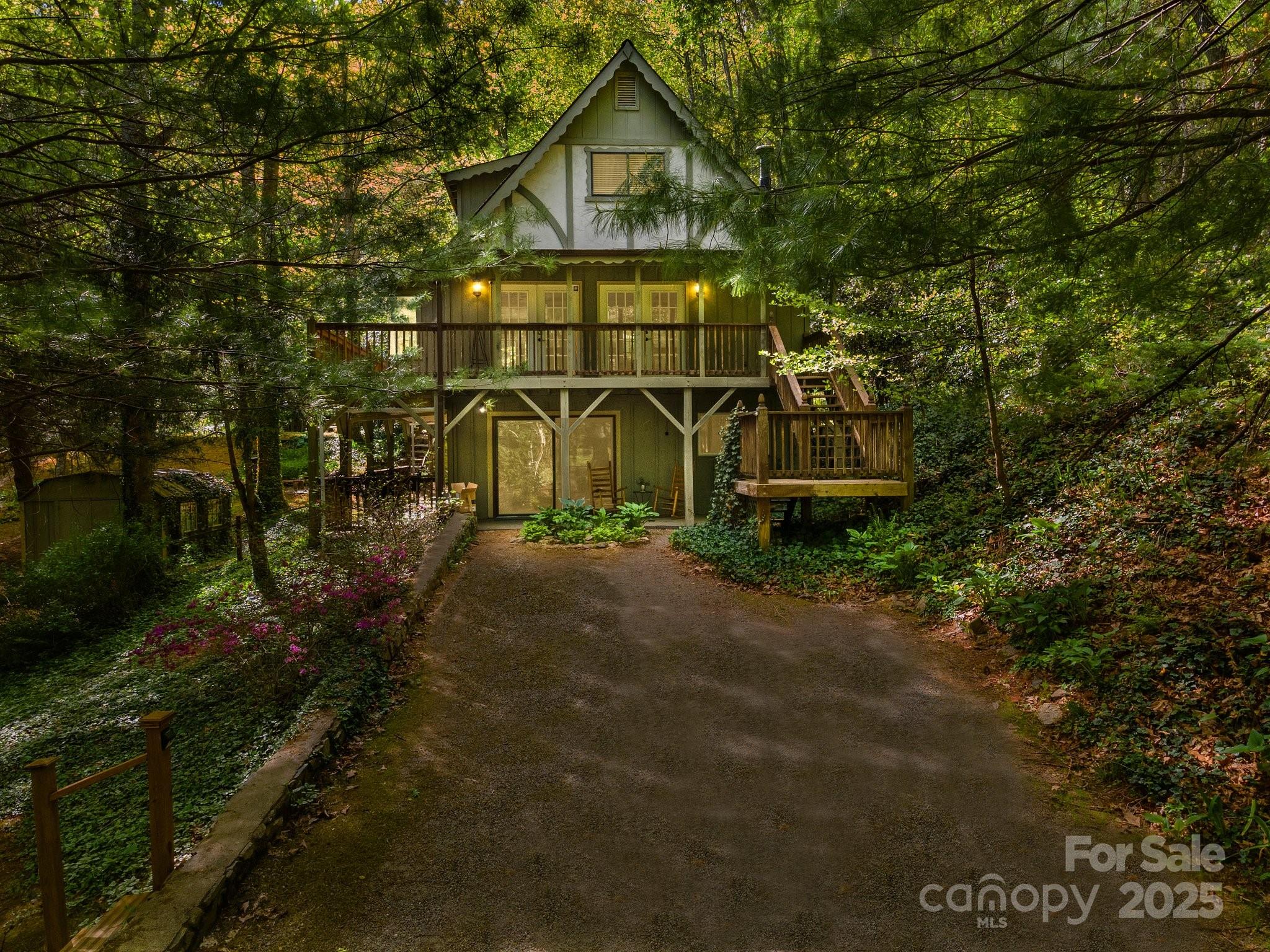 21 Christy Lane