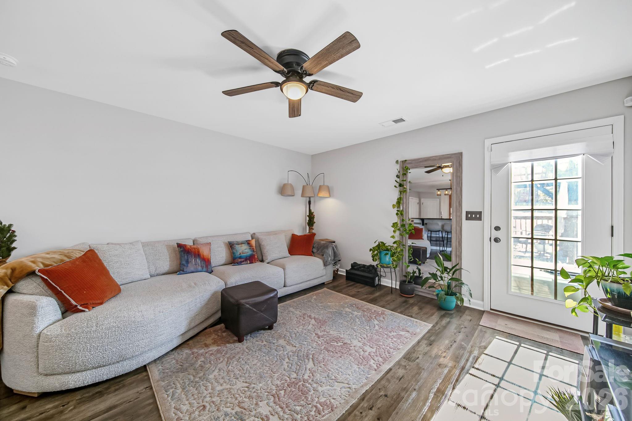 1189 W Elizabeth Street