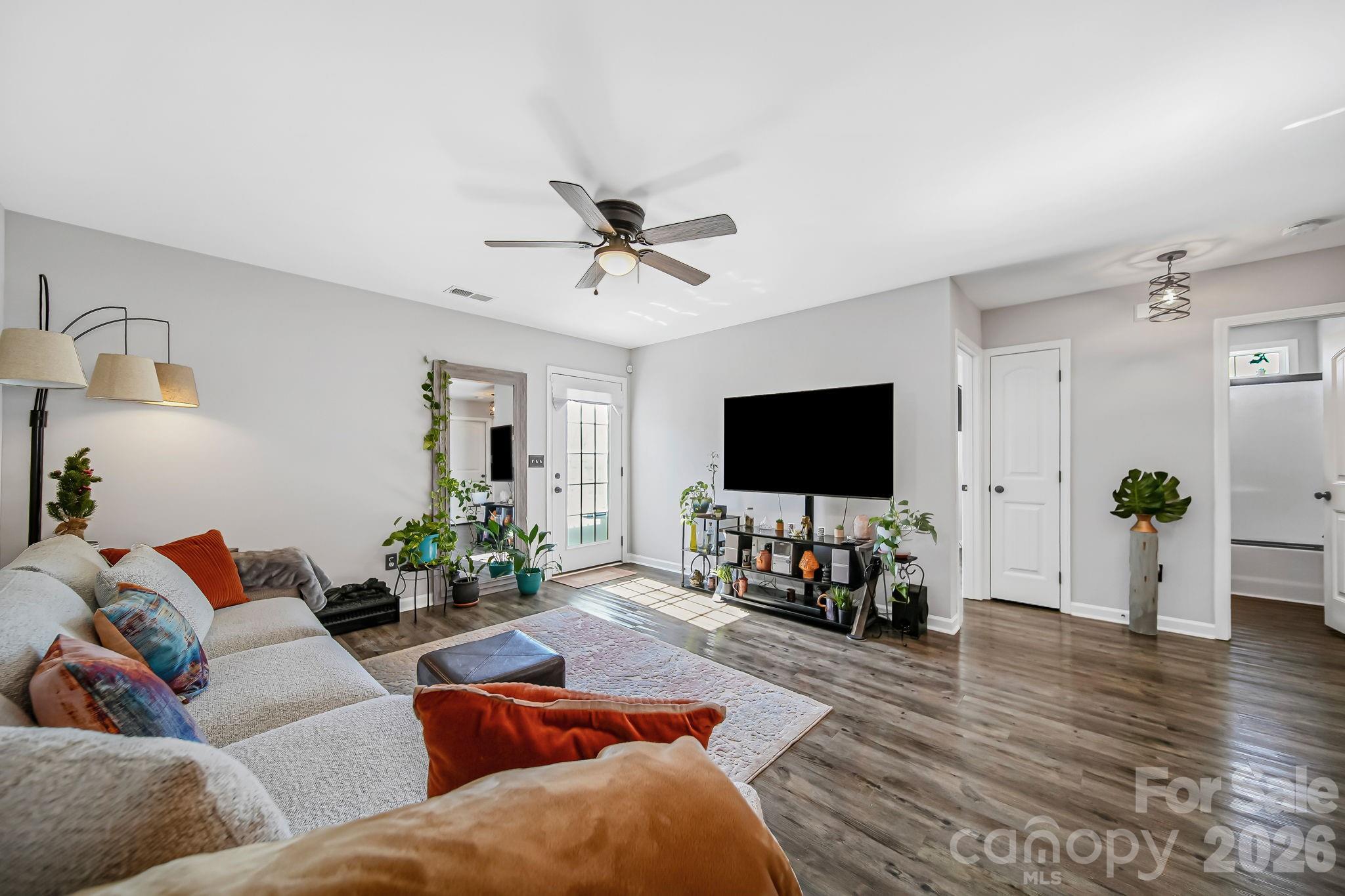 1189 W Elizabeth Street