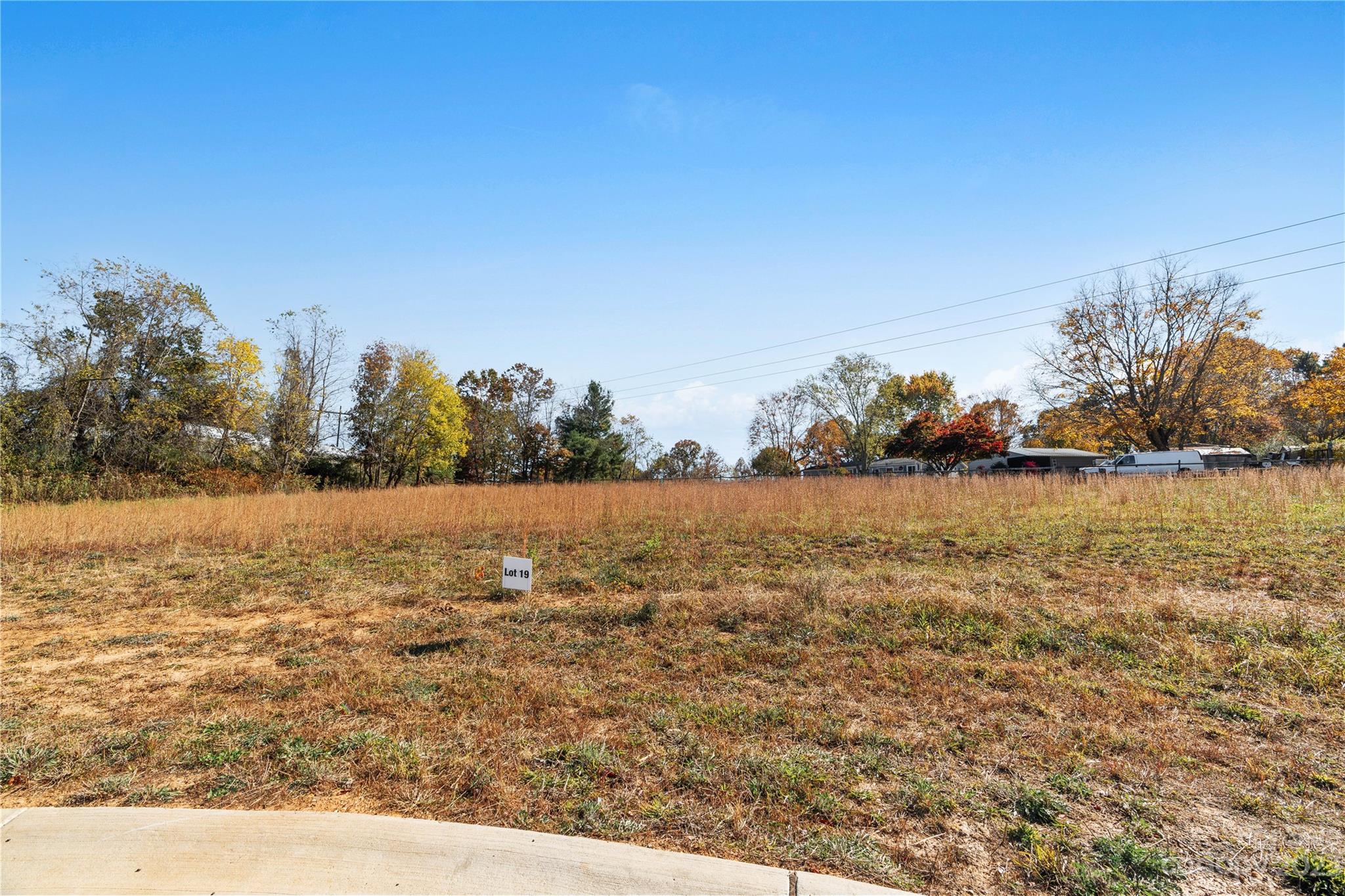 Chambers Trace - Land