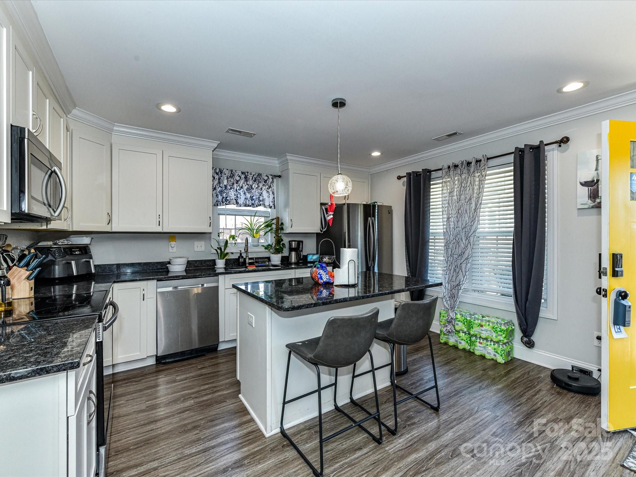 124 Cypress Street SW