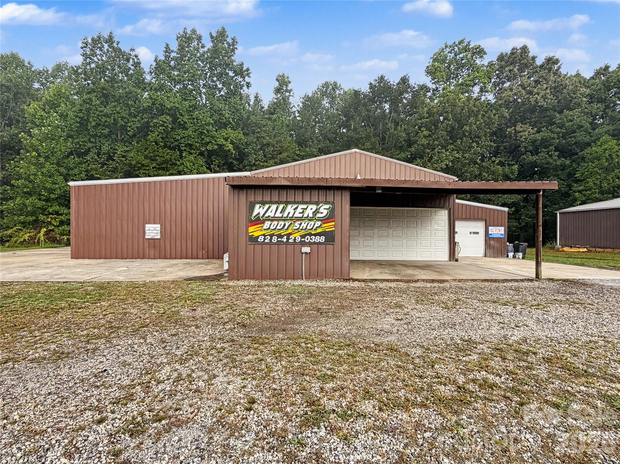 2330 Oakland Road