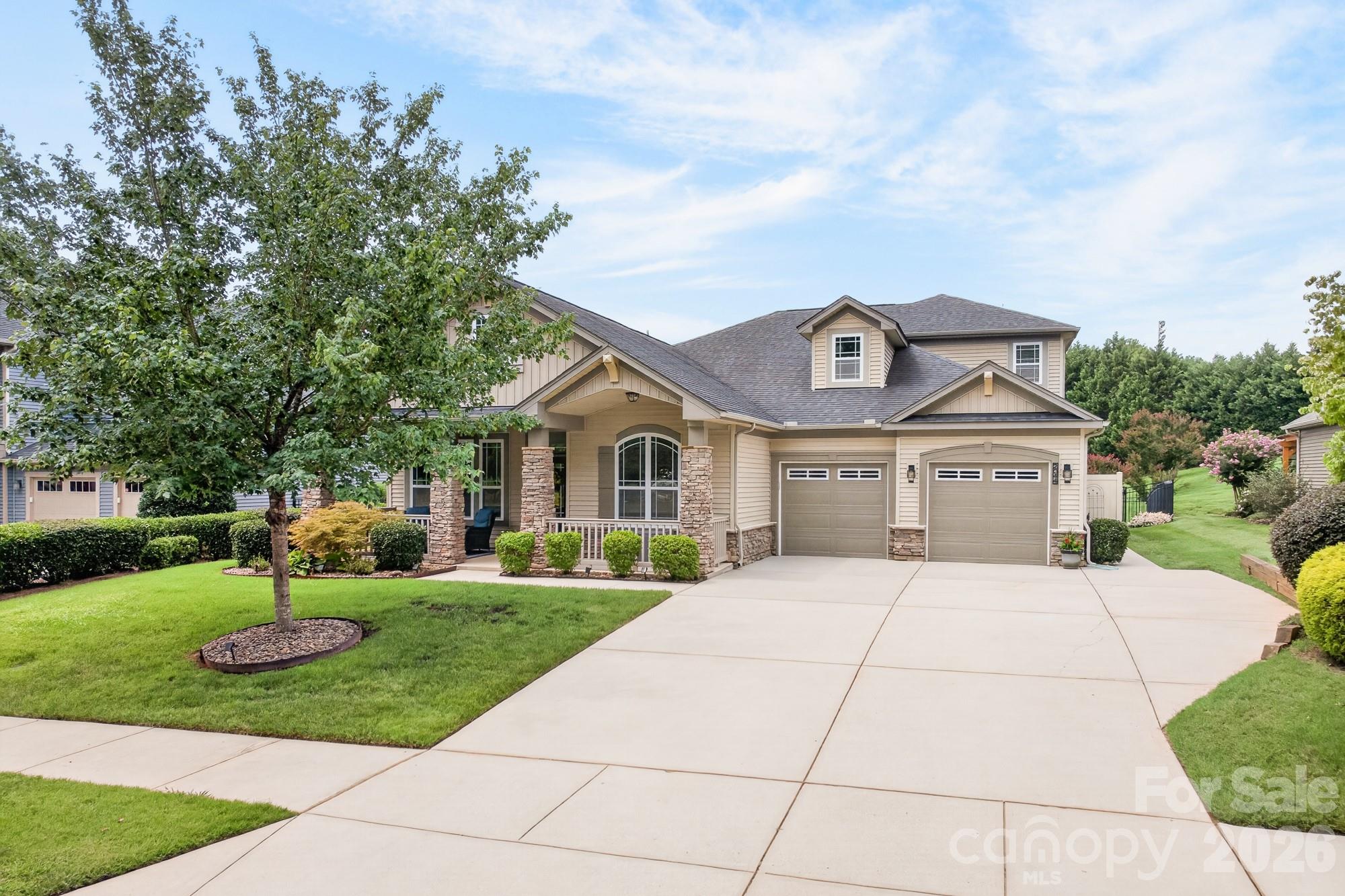 2044 Middleton Farm Drive