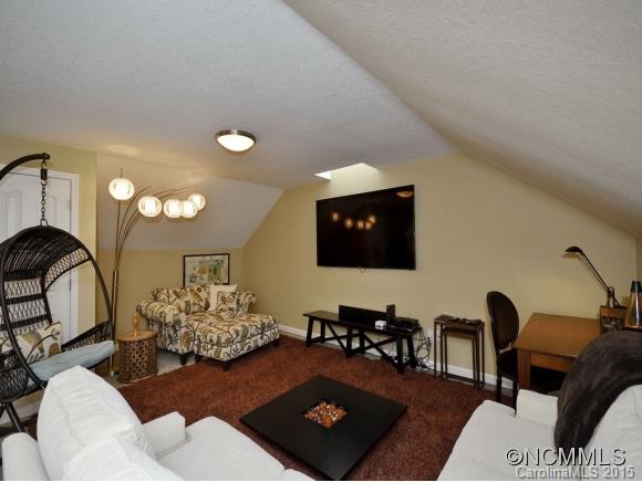 Creekside - Residential