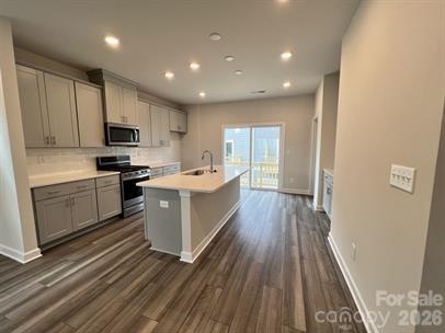3754 Memorial Parkway