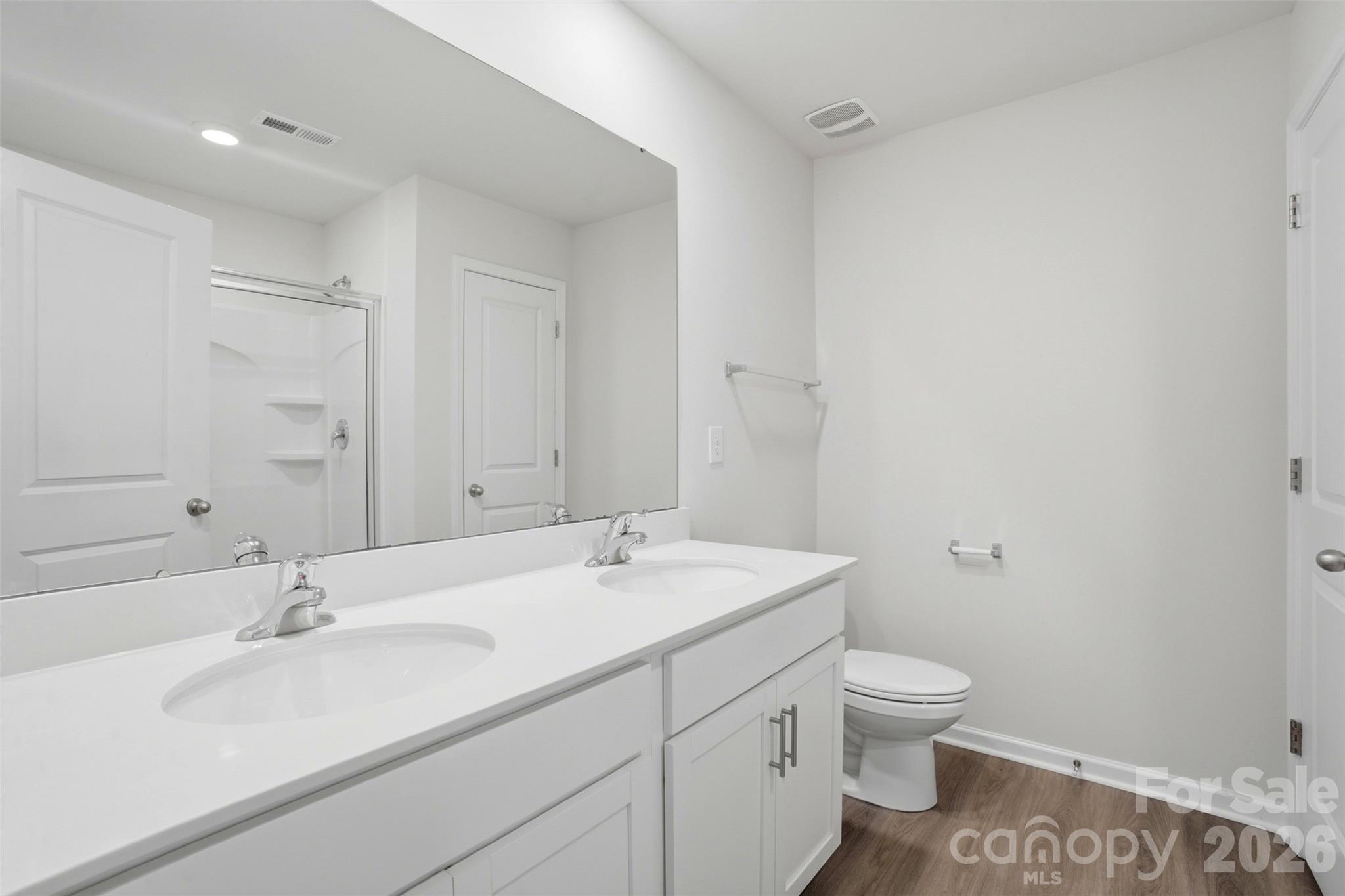 Apple Creek Village - Residential