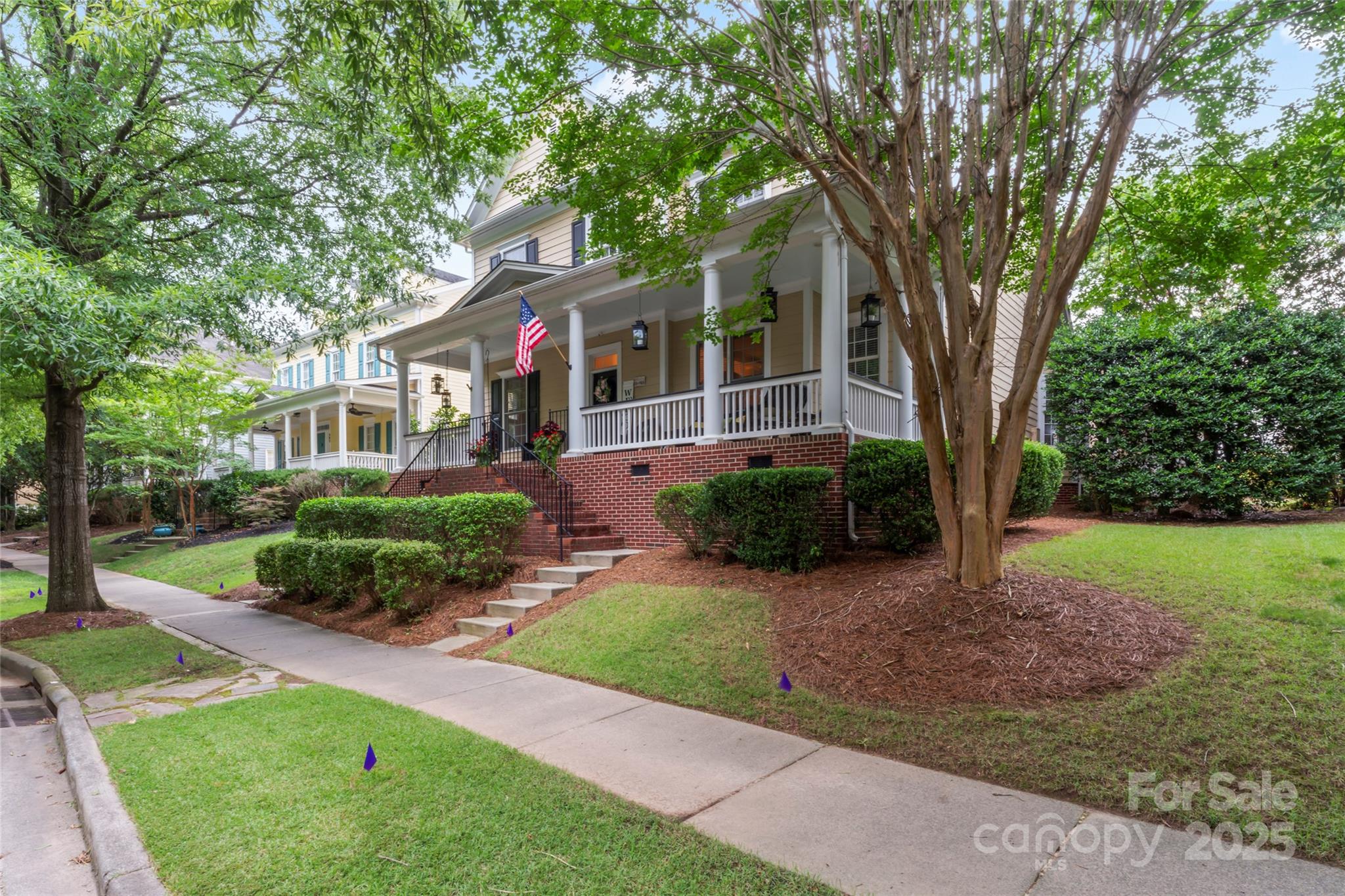878 Promenade Walk