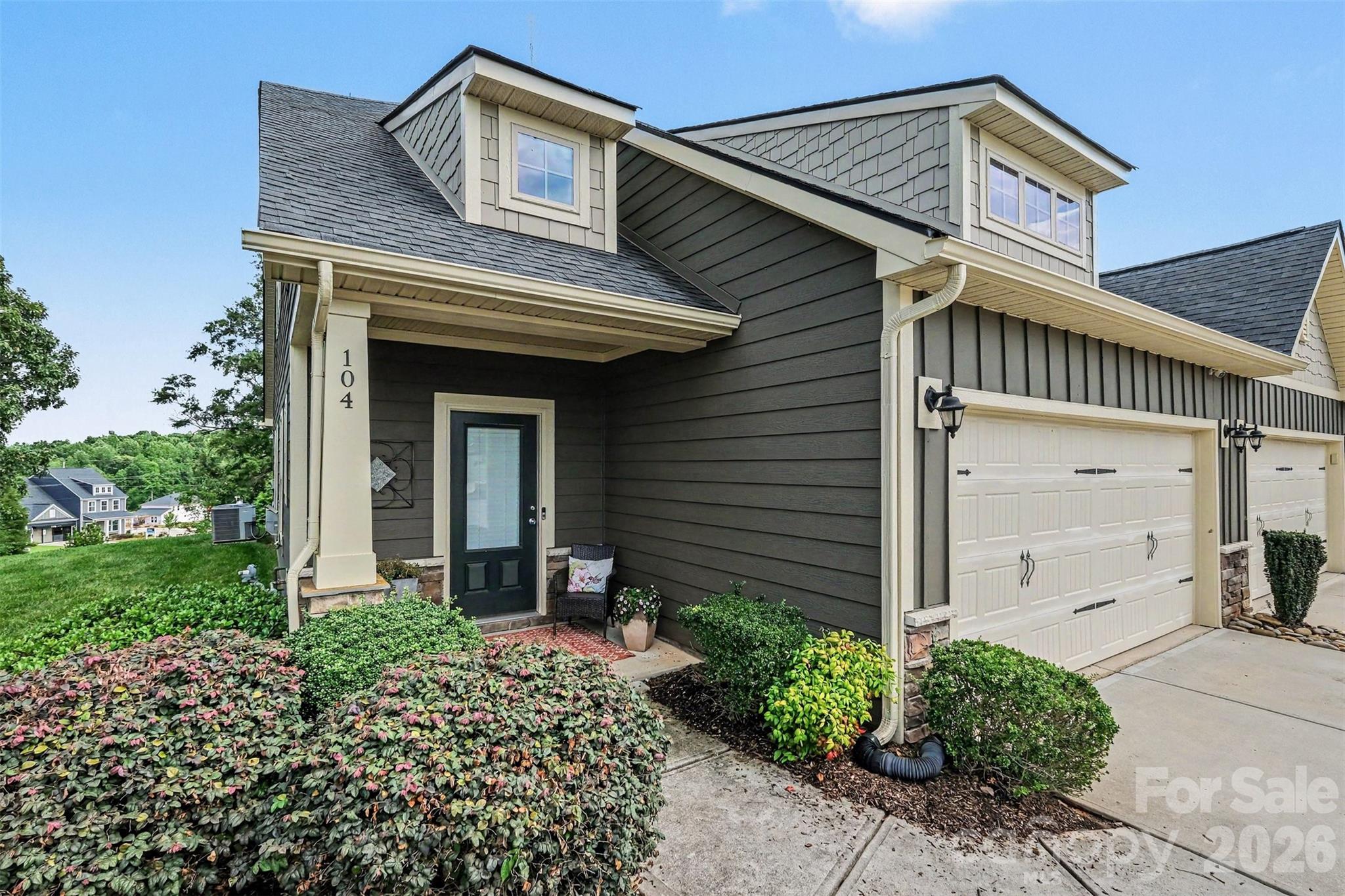 104 Boxtail Way