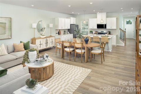 Photo of 1312 Vibrant Road, Charlotte, NC 28215 (MLS # 4391092)