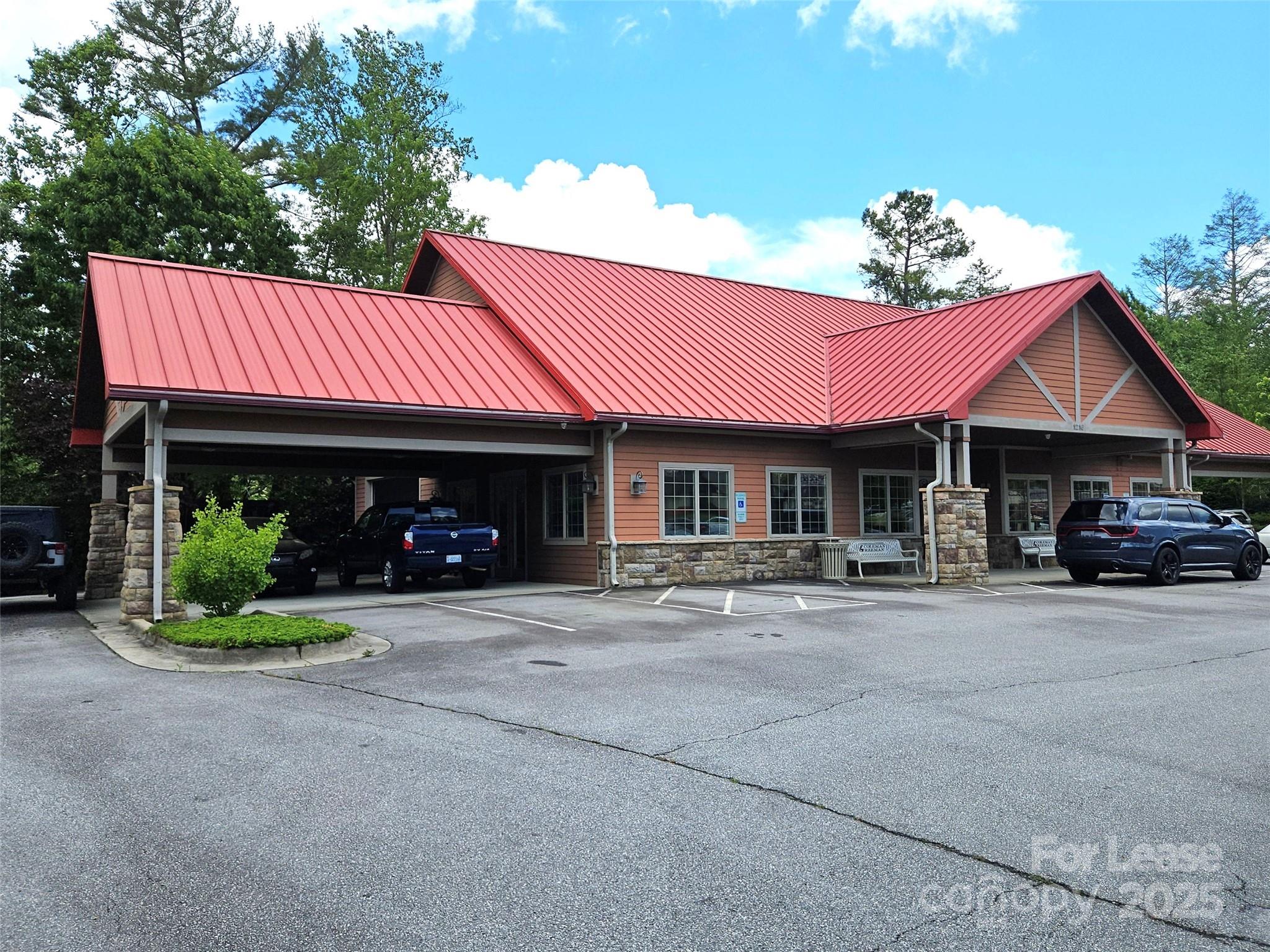 1216 Asheville Highway