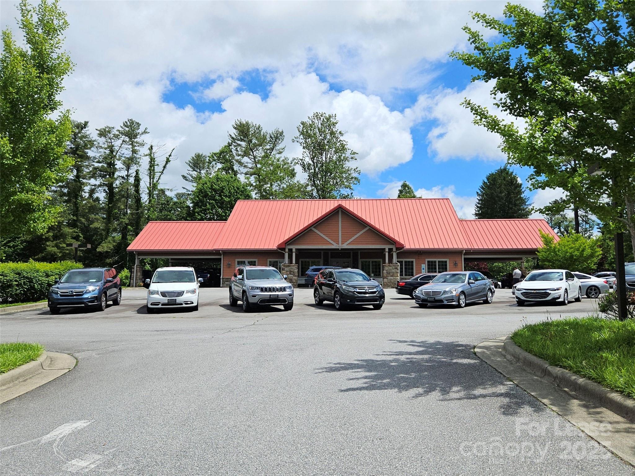 1216 Asheville Highway