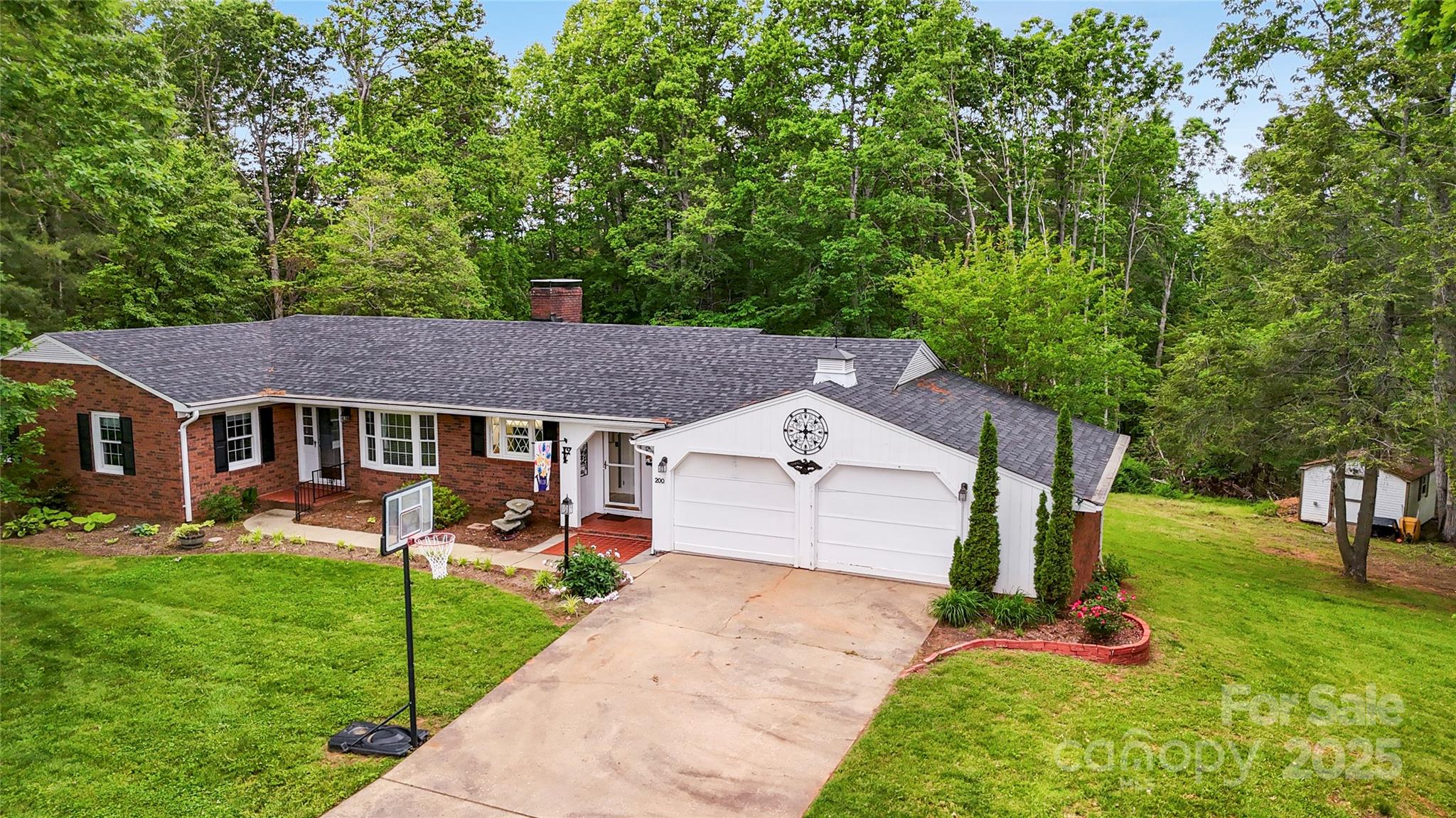 200 Woodside Drive