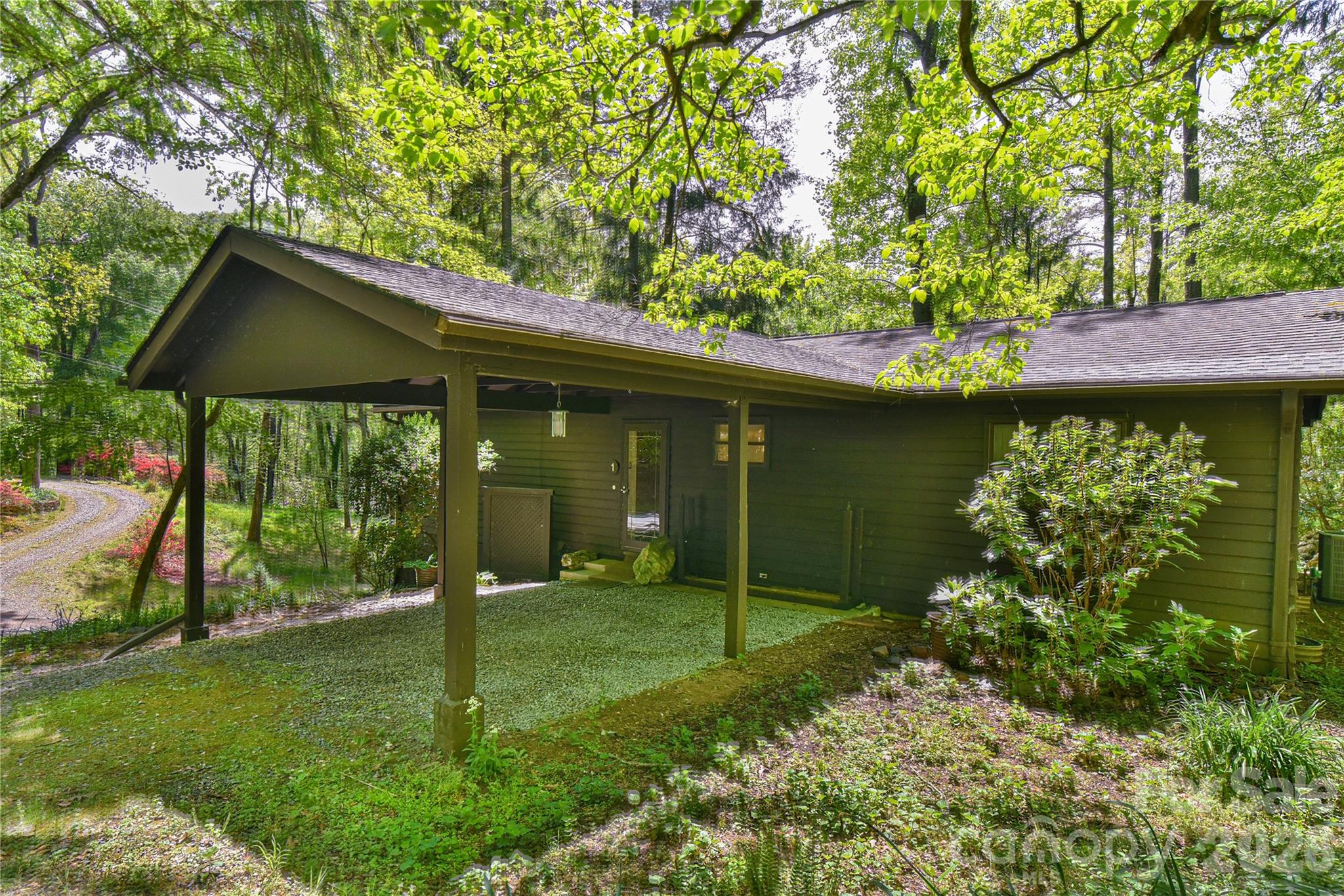 1 Hillcrest Lane