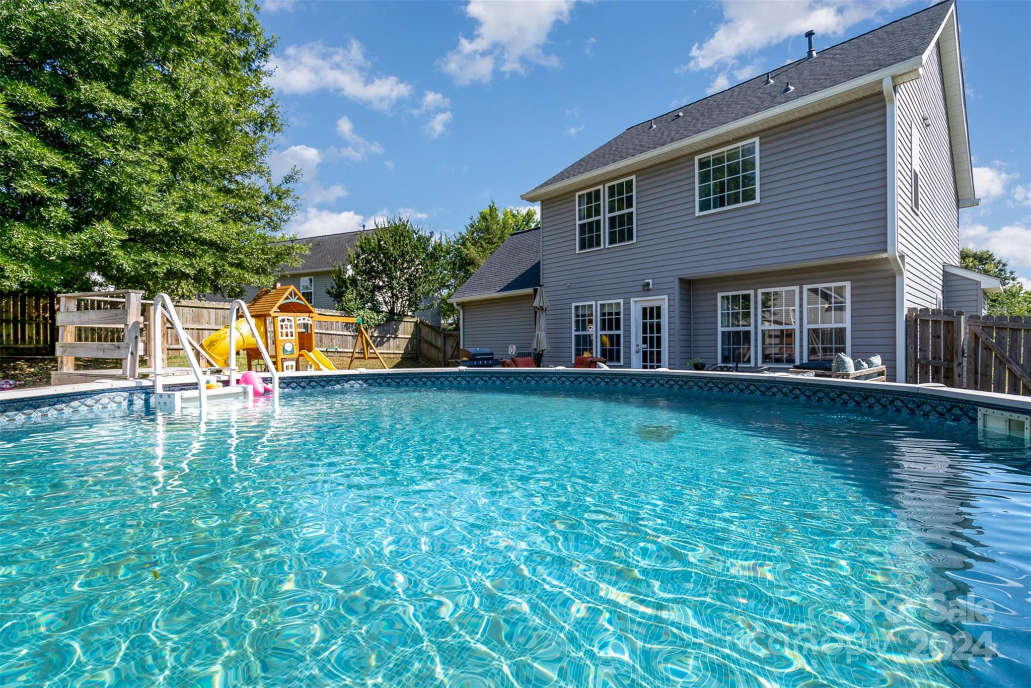 Steele Meadows - Residential