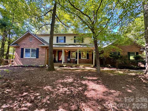 Photo of 196 Flint Ridge Drive, Concord, NC 28025 (MLS # 4389532)