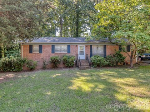 Photo of 106 Mimosa Lane, Fort Mill, SC 29715 (MLS # 4372661)