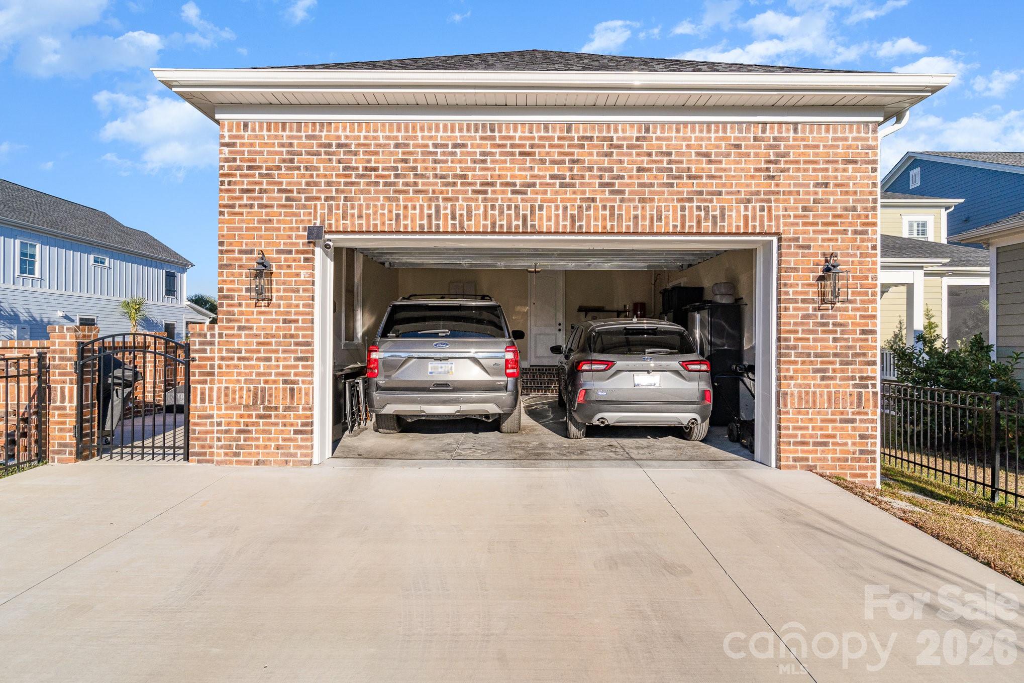 Waterway Palms Plantation - Residential