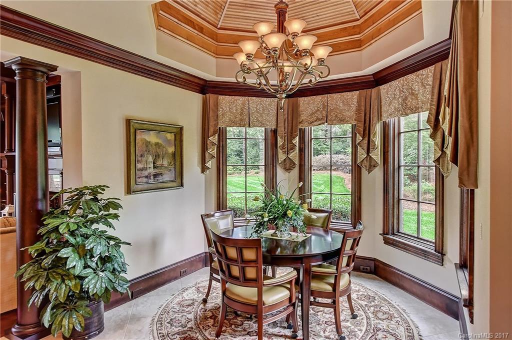 The Peninsula - Residential