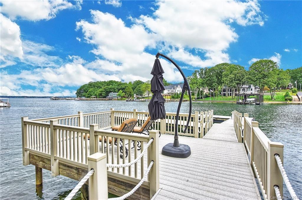 The Peninsula - Residential