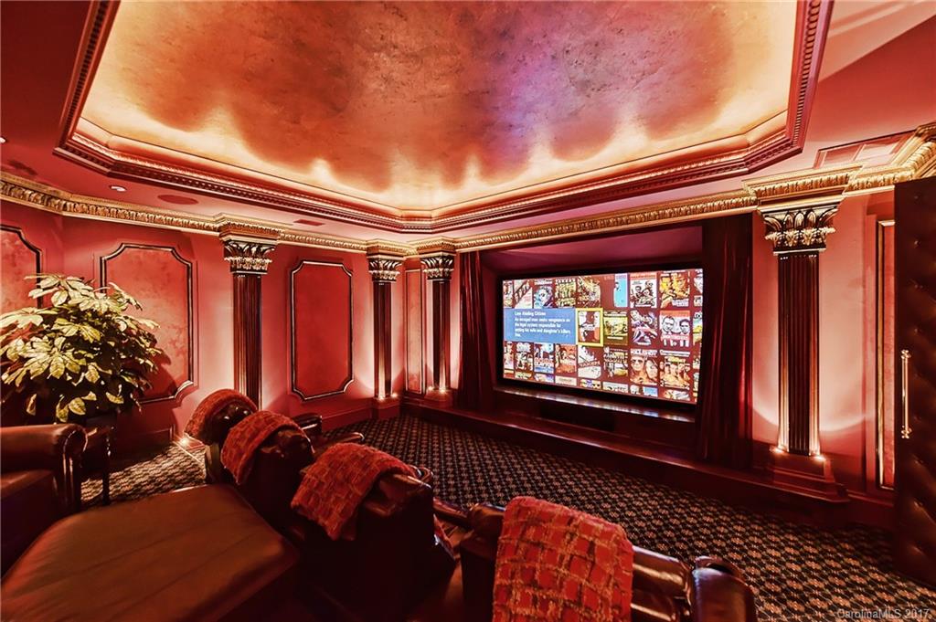 The Peninsula - Residential