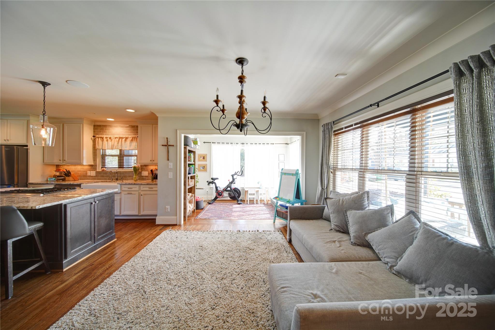 1009 Leigh Avenue