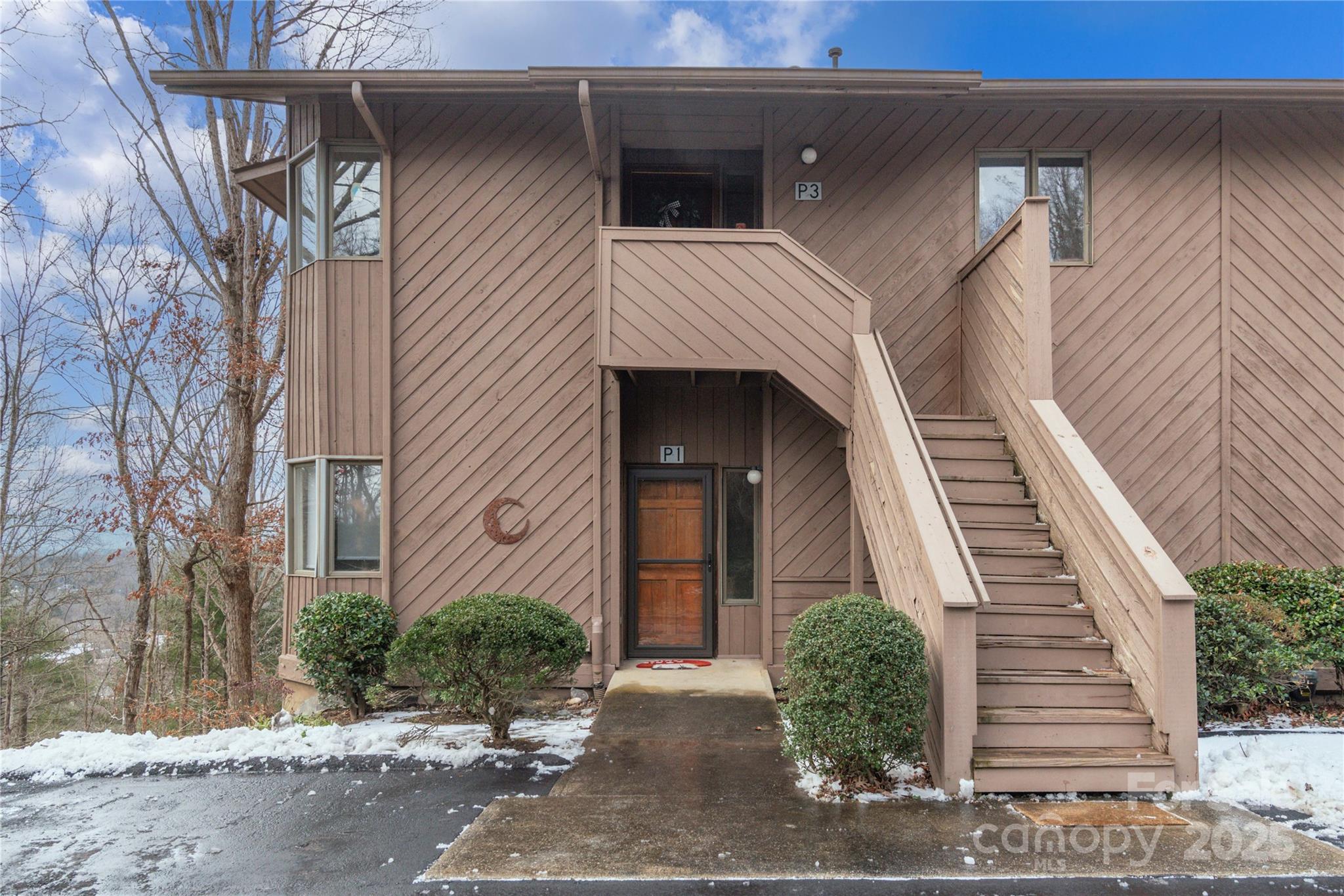 Pine Cliff Condominiums - Residential