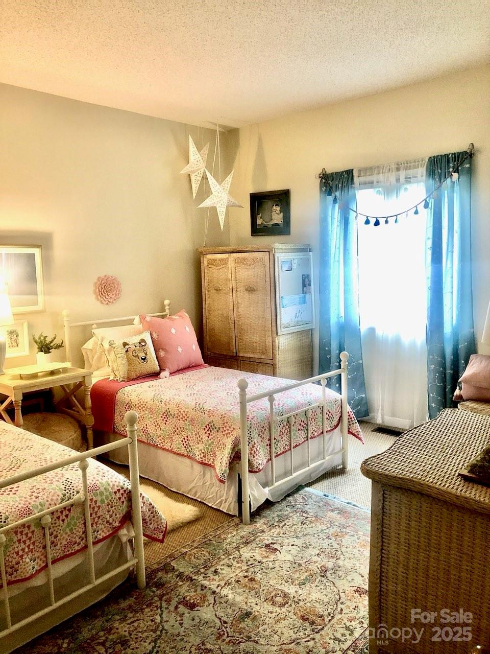 Pine Cliff Condominiums - Residential