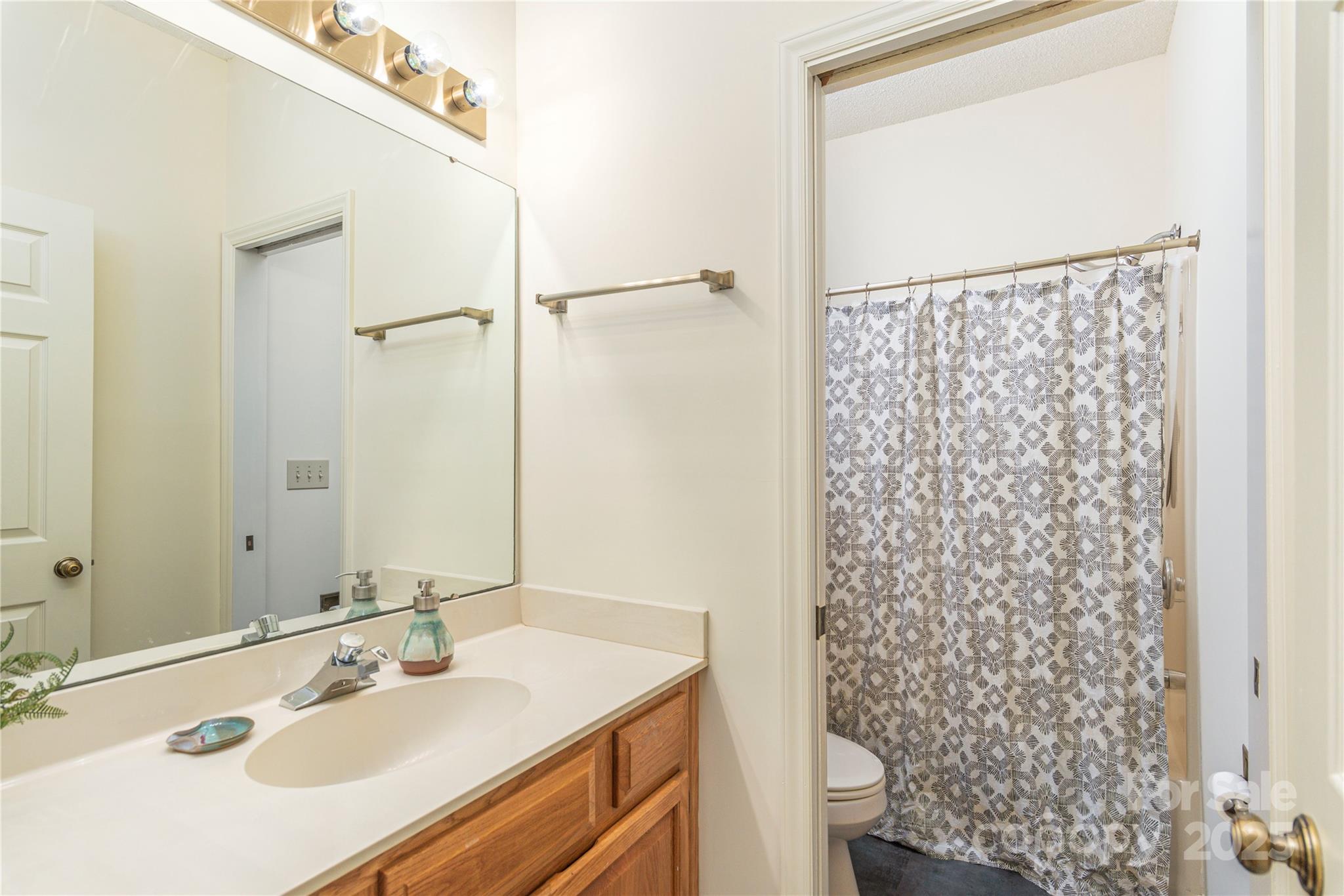 Pine Cliff Condominiums - Residential