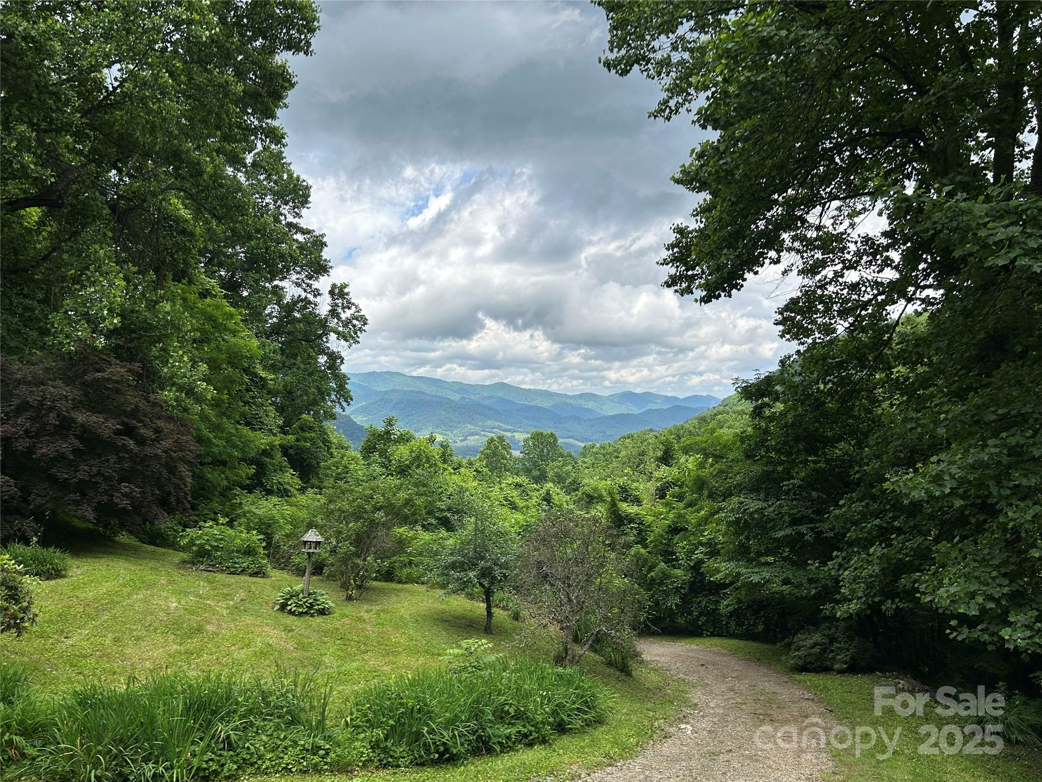 687 Willow Creek Road