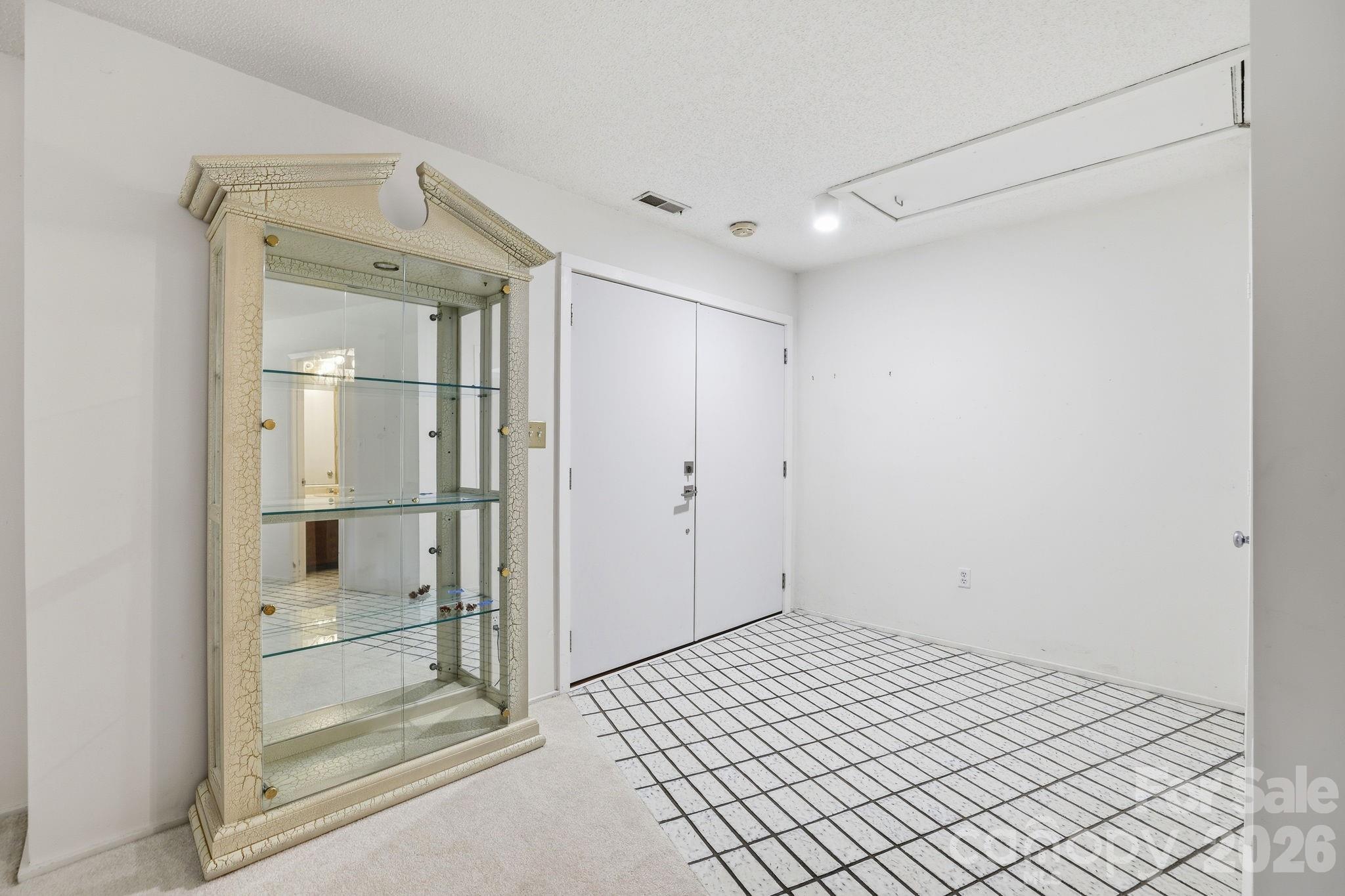 3423 Tinkerbell Lane