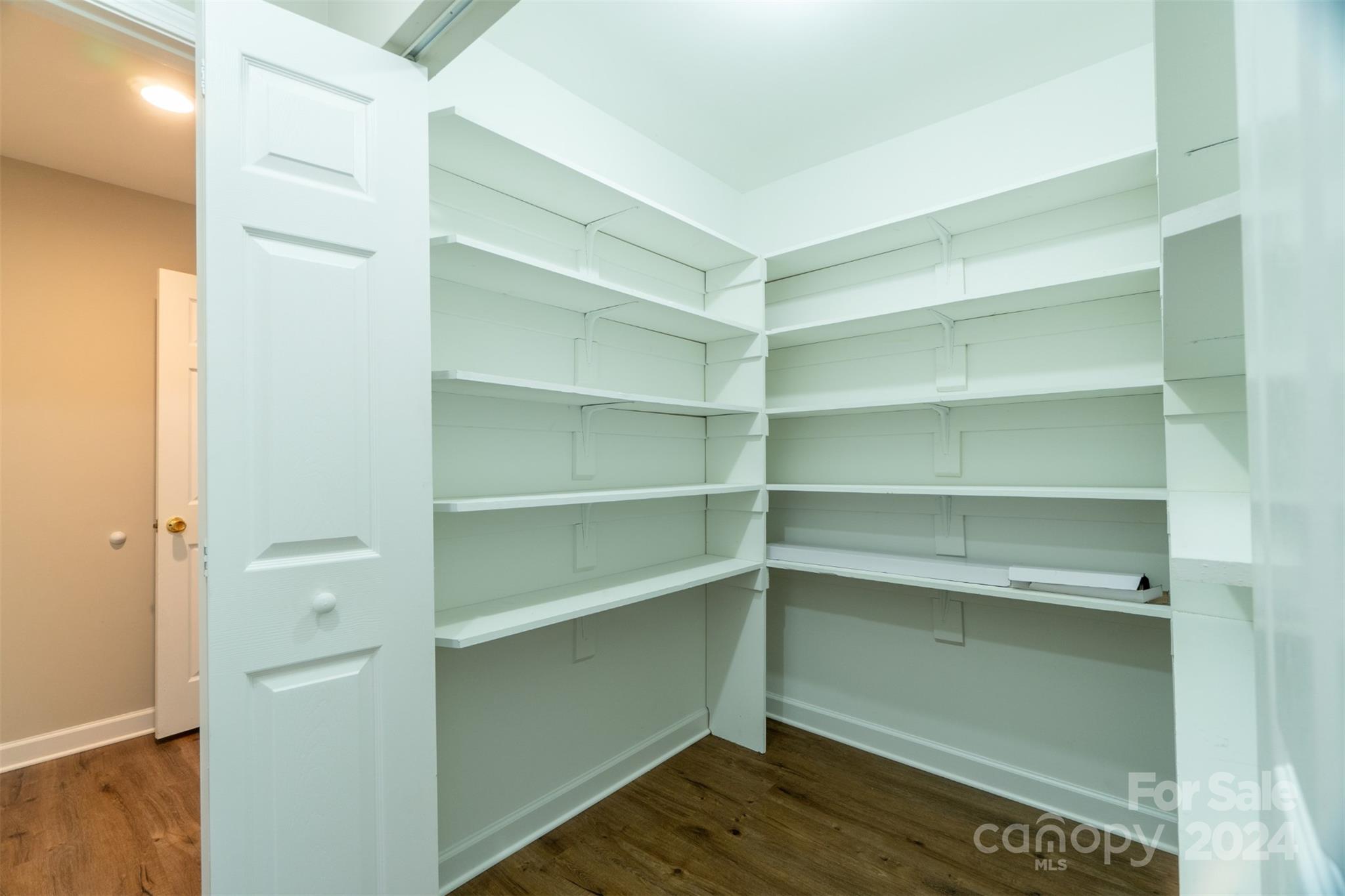 Barrington Glen - Residential