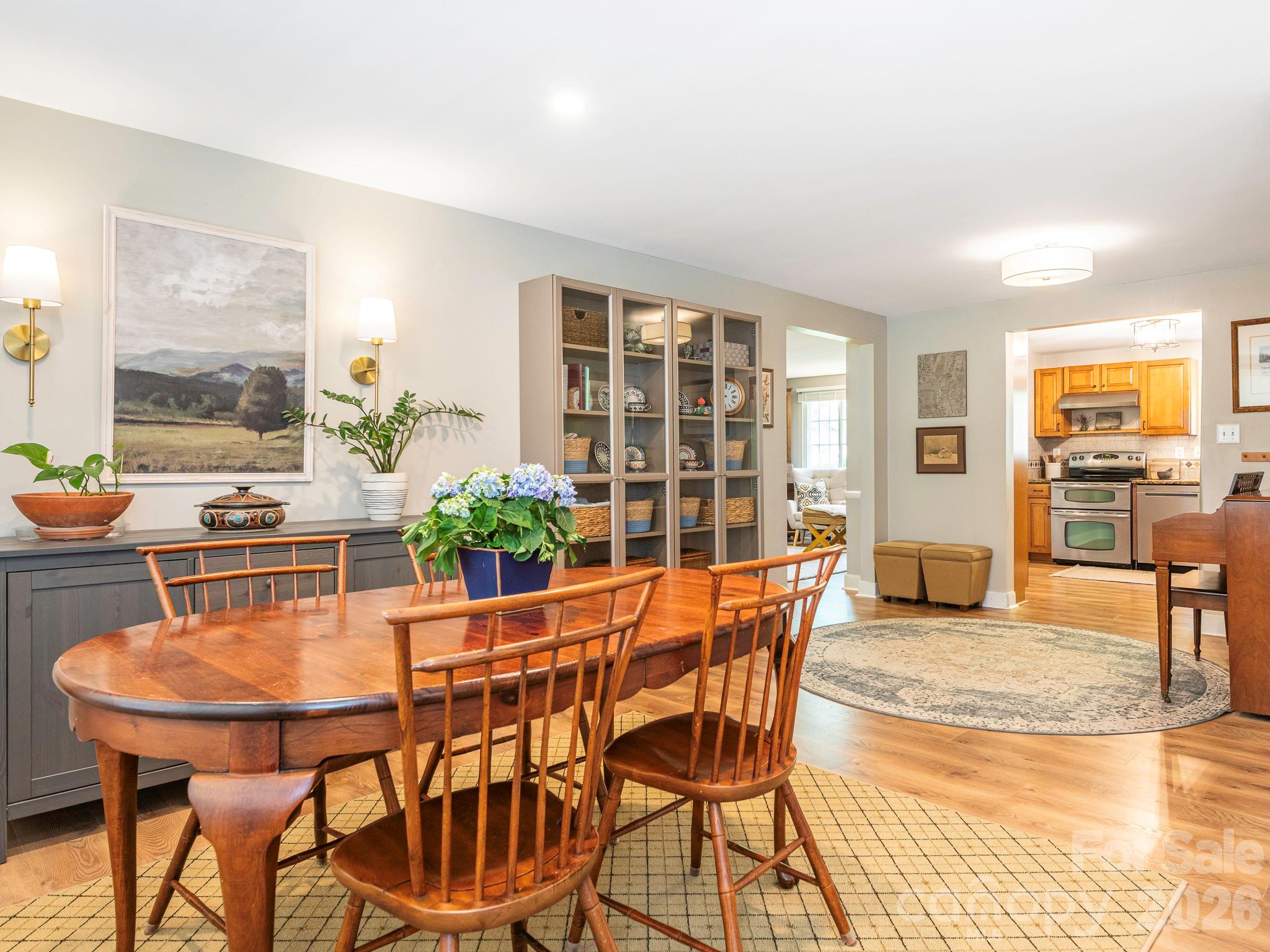 11613 Five Cedars Road