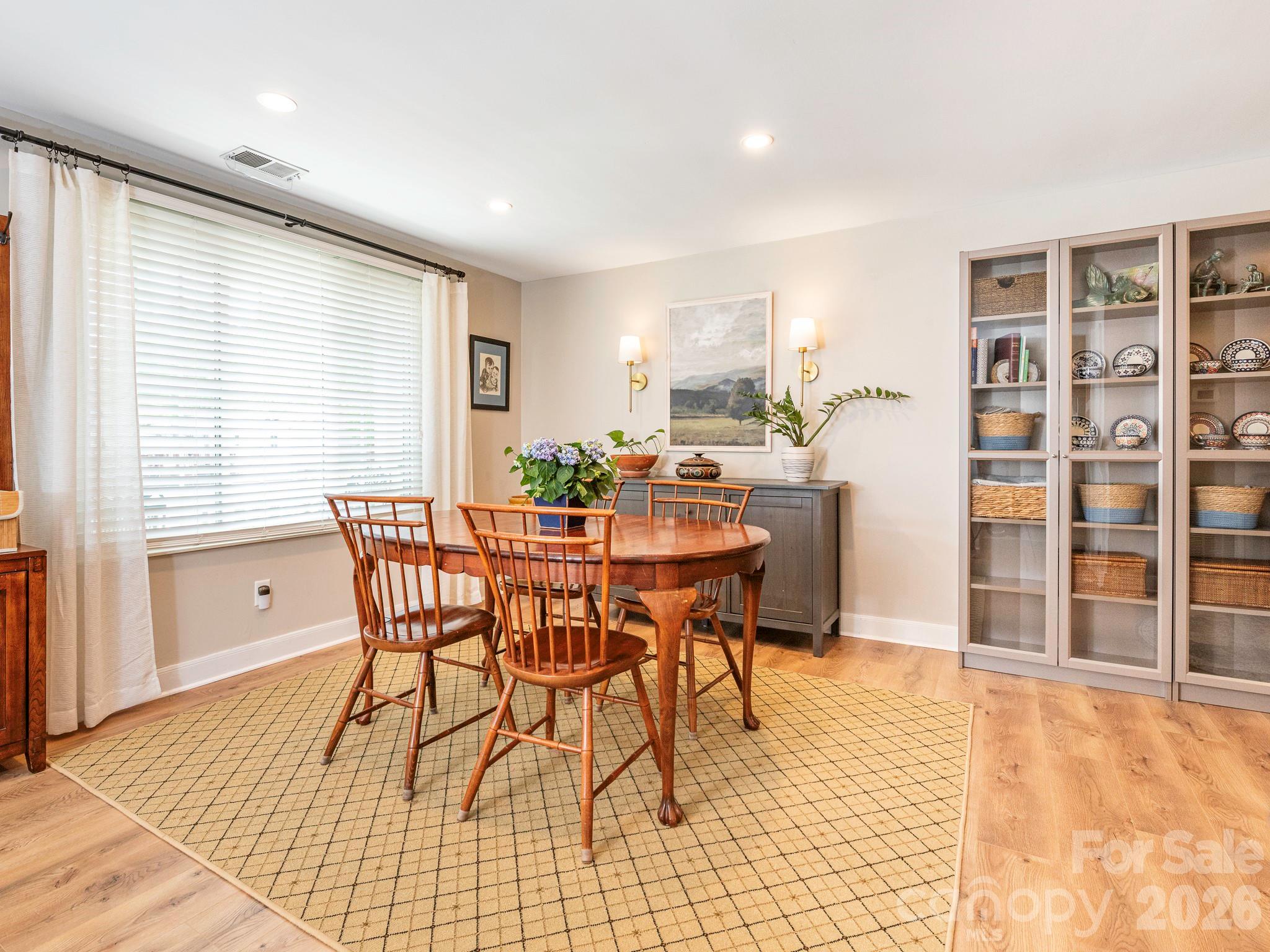 11613 Five Cedars Road