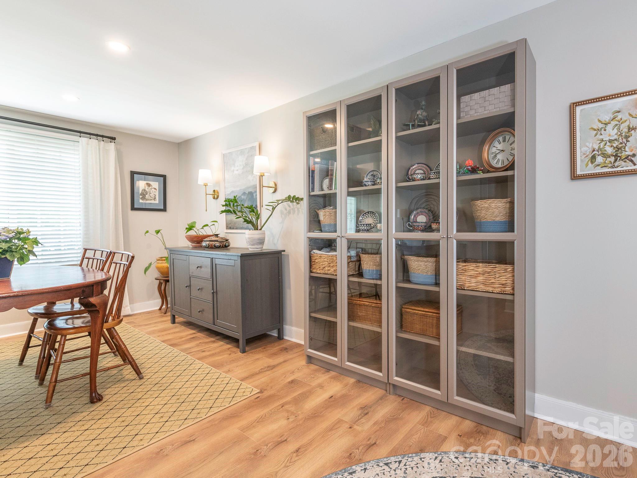 11613 Five Cedars Road